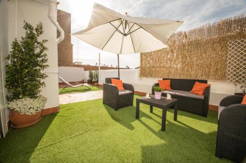 San Miguel-Capuchinos Apartment | Ático Azahar