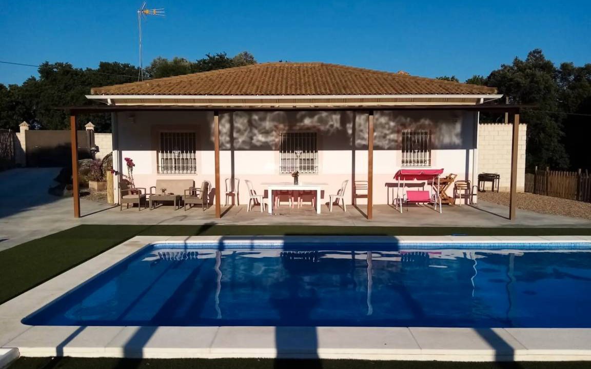 Almodovar del Rio Ski Chalet | 100 m² Chalet ∙ 3 bedrooms ∙ 9 guests