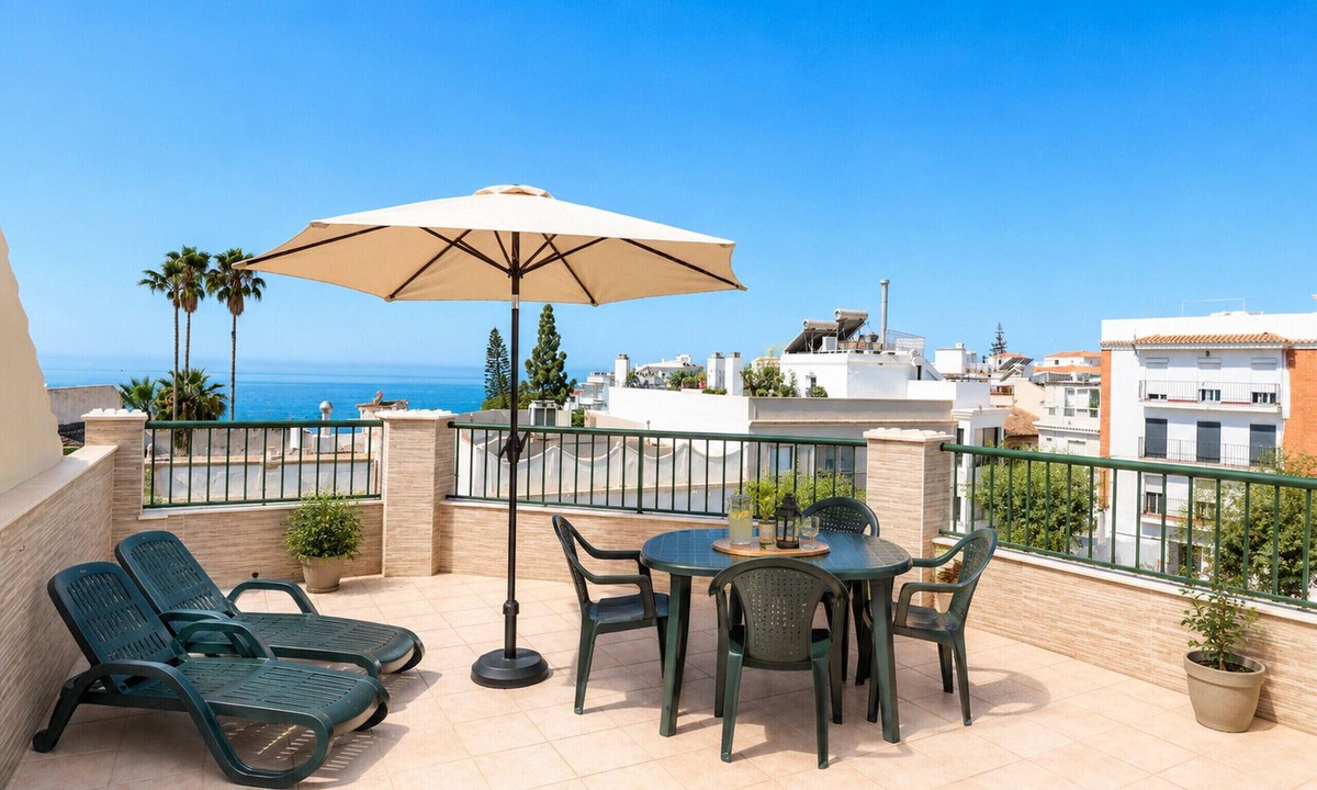 Nerja City Centre Ski Chalet | 1002 Casa Miramar