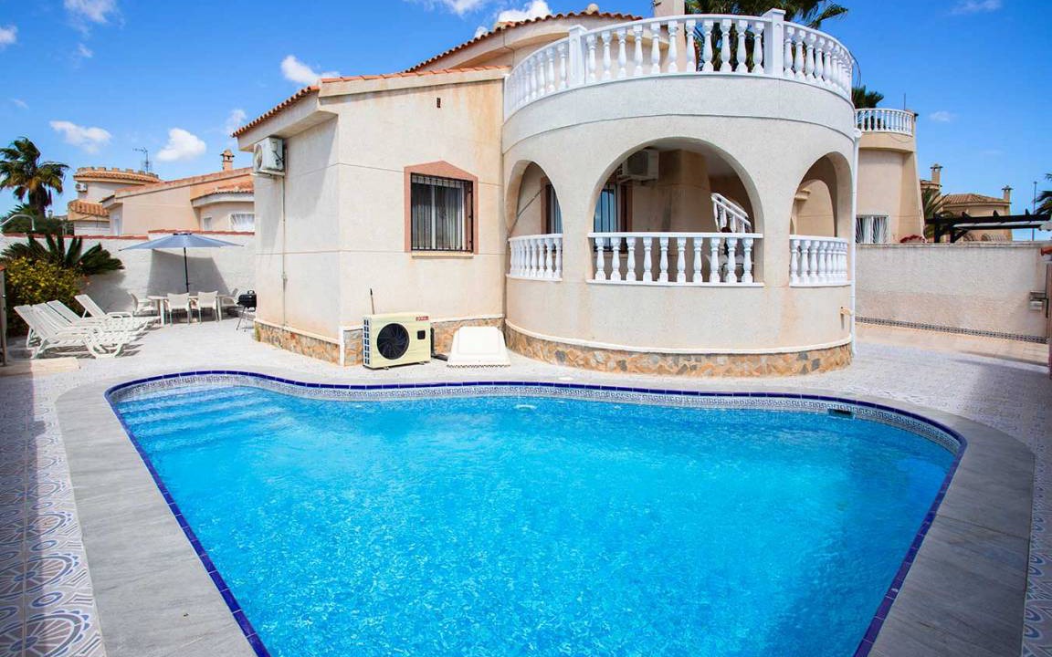 Quesada Villa | 106 m² Villa ∙ 3 bedrooms ∙ 7 guests