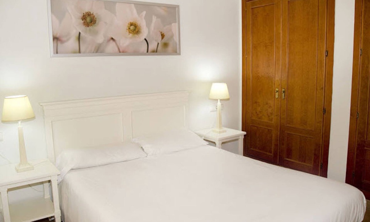 La Linea de la Concepcion Apartment | 2 bedroom penthouse block 1 (Apartment 2)