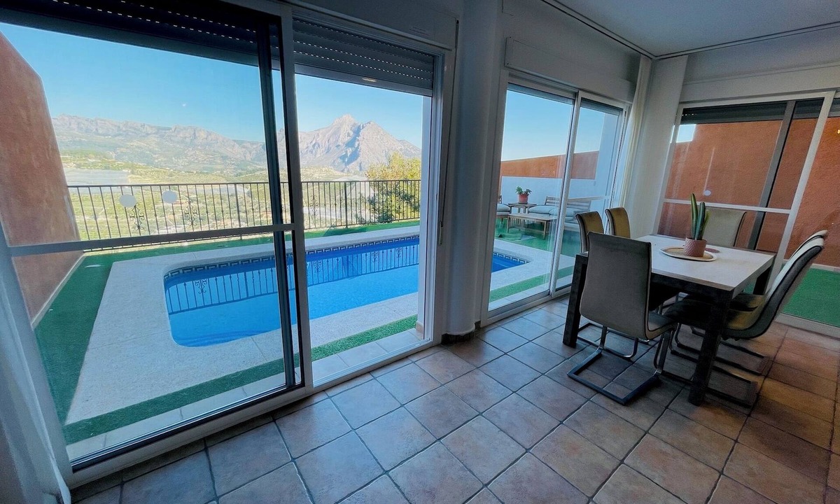 Callosa d' En Sarria House | 3 bedroom house private pool Near Guadalest & Altea