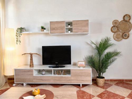 Perchel Norte Apartment | 3BR Apartment Málaga Center - Ideal Groups - 6 pax
