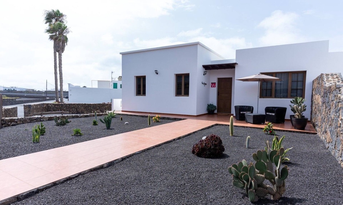 Tajaste House | A 5 Minutos del Parque Nacional de Timanfaya, Ideal Para Senderistas