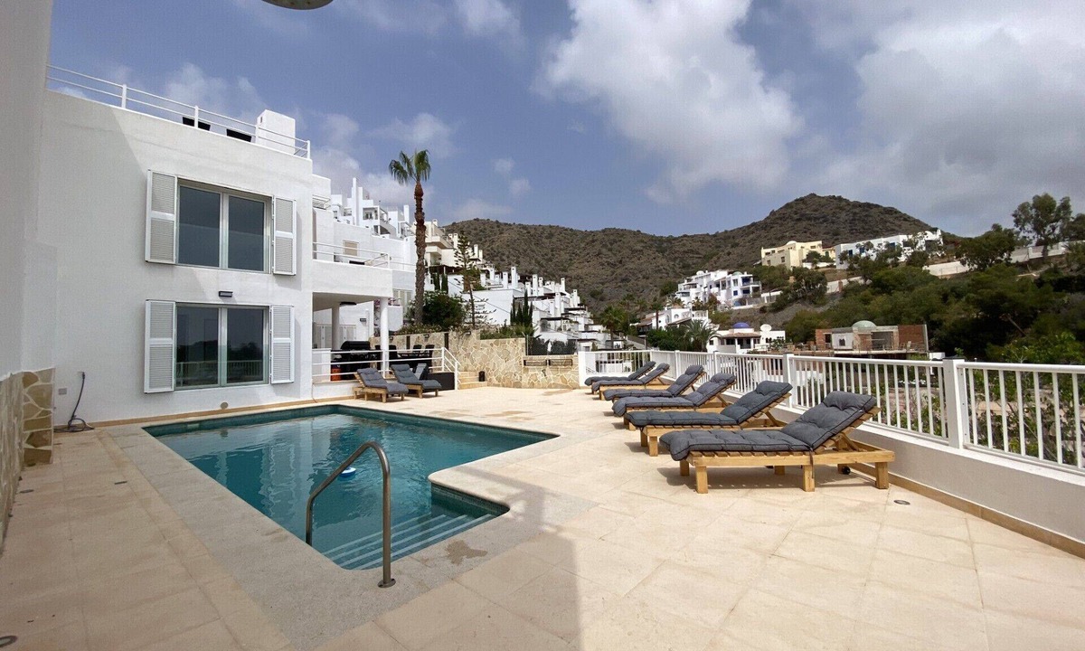 Ventanicas-El Cantal Villa | A stunning modern villa overlooking the valley and Mojacar Playa.