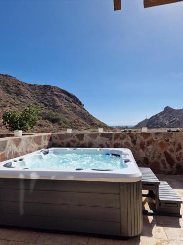 Mogan Apartment | Amazing cozy Villa Hugo Tauro with Jacuzzi, Pool, Wi-Fi BY Kalmacanaria