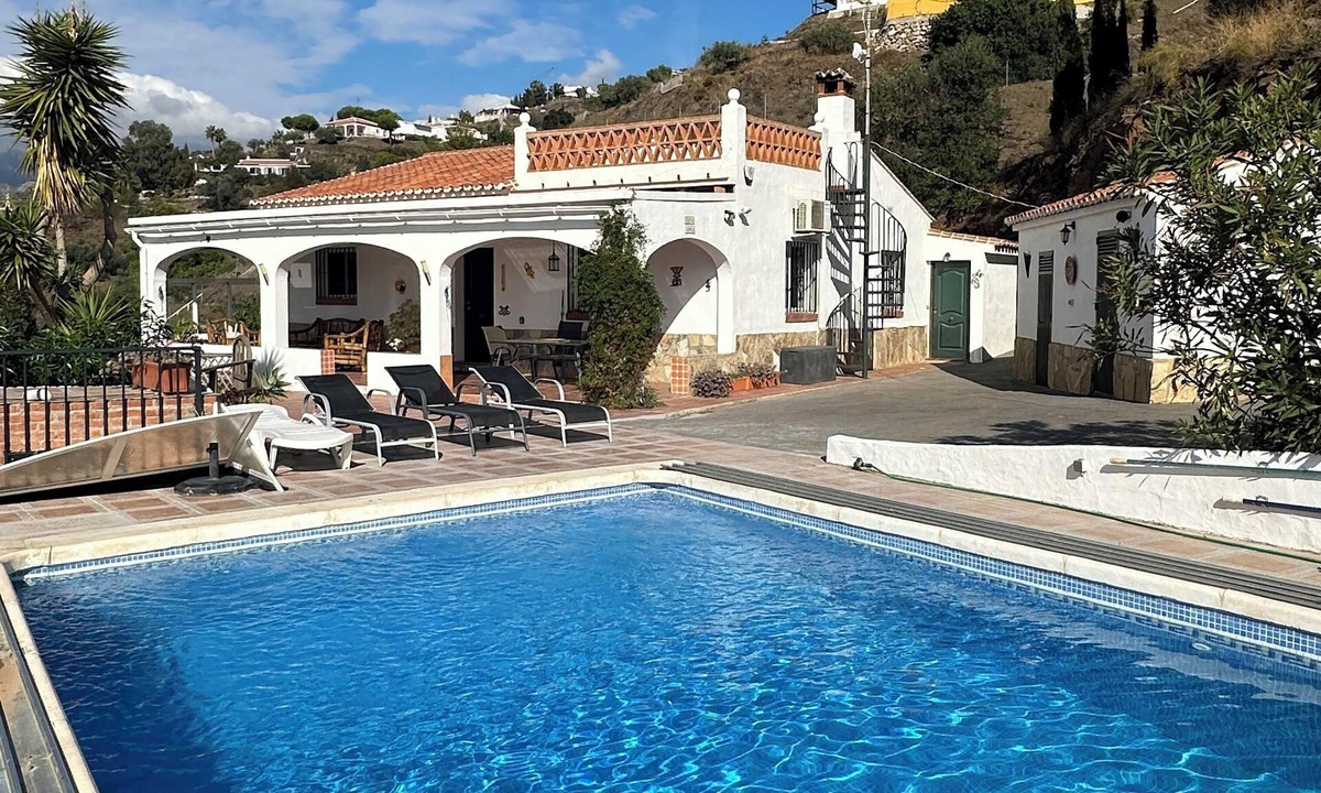 Torrox Villa | Andalusian finca with private pool, sea views and stunning sunsets