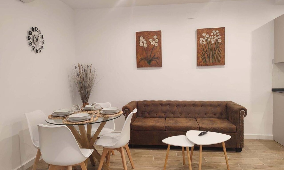 La Catedral Apartment | Apartamento en Plaza Séneca: Inés