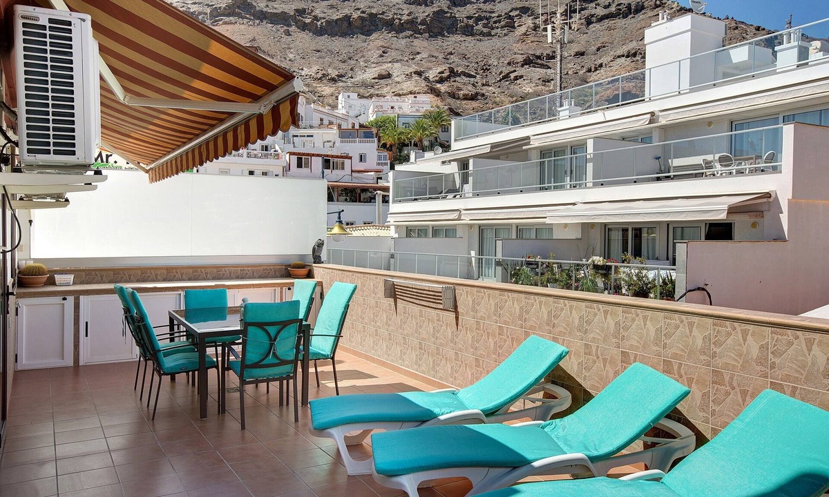 Playa de Mogan Apartment | "Apartamento Pedro" with sea and mountain views, garden, and Wi-Fi
