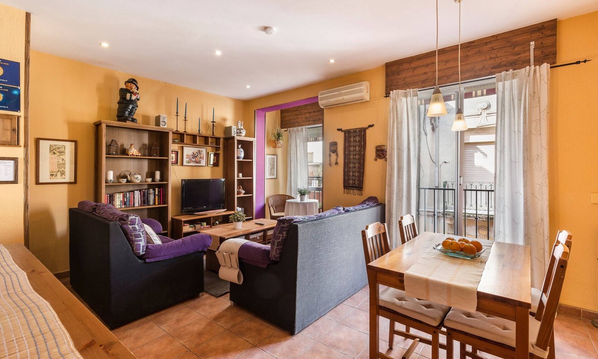 Murcia Apartment | Apartment 'Arrabal De San Benito 2' with Private Terrace, Wi-Fi and Air Conditioning
