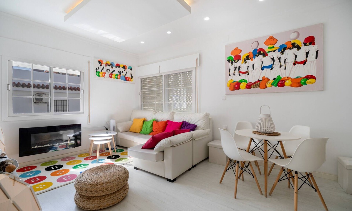 Chipiona Apartment | Apartment 'Casa Margara' with Wi-Fi and Air Conditioning