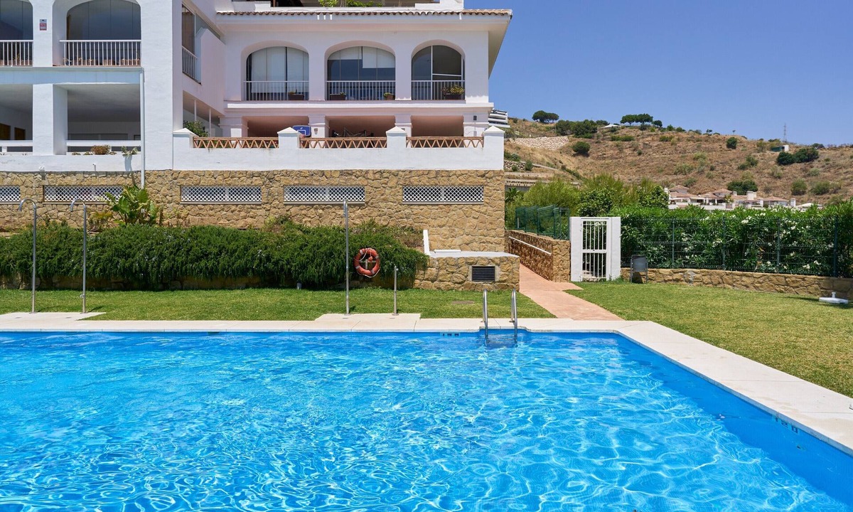 Rincon de la Victoria Apartment | Apartment 'Siete Colores Rincón De La Victoria' with Sea View, Shared Pool and Private Terrace