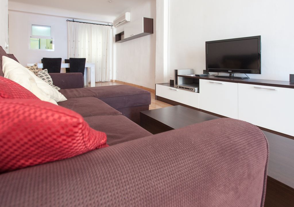 Los Remedios Apartment | Apartment in Asunción pedestrian street (100m from the Fair and 500 meters from the Plaza de España).