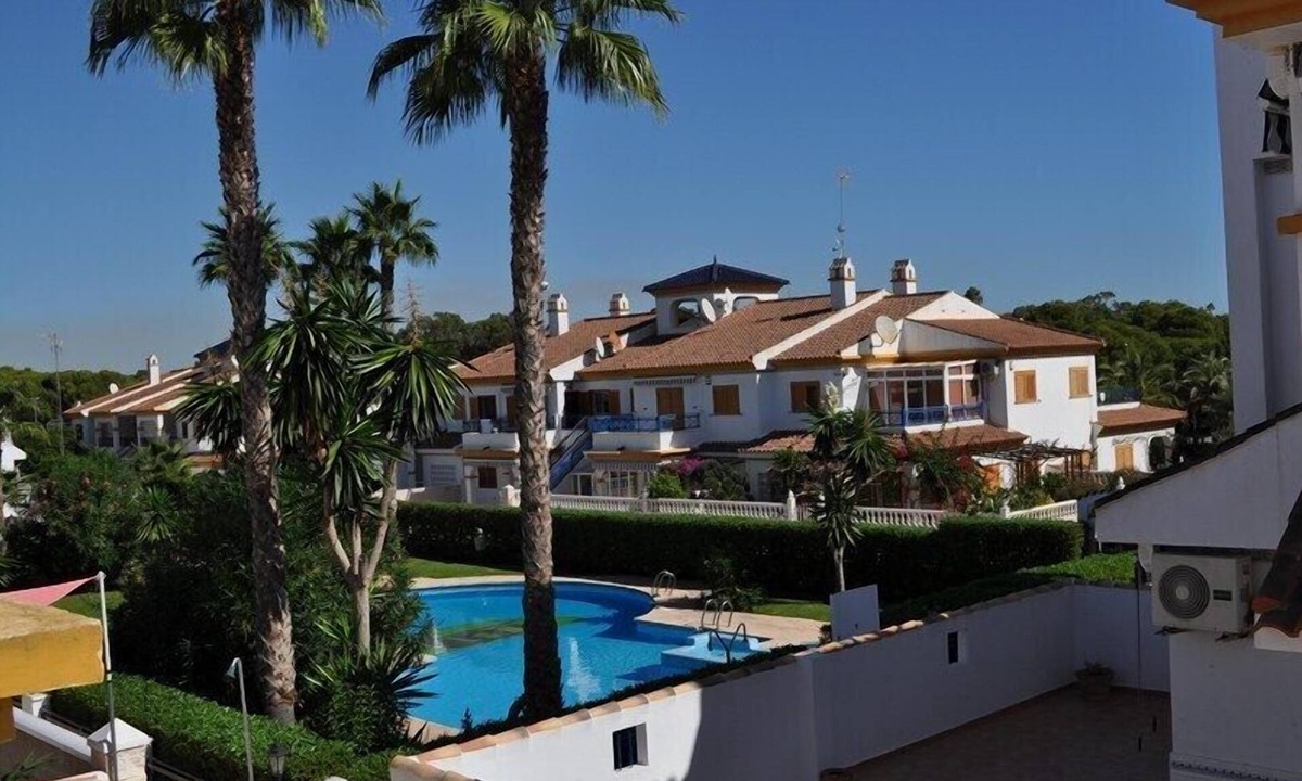 Pilar de la Horadada Apartment | Apartment in Torre de la Horadada, Nr. Torrevieja, Costa Blanca South, Spain