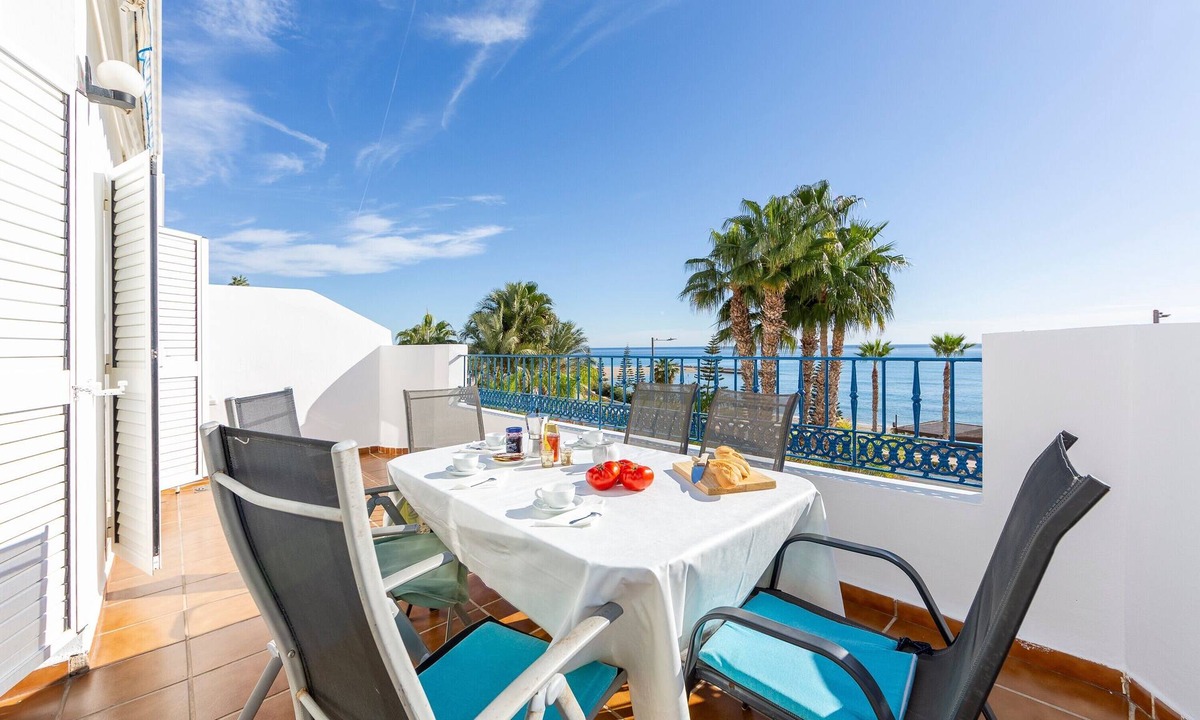 La Parata Apartment | Apartment 'Zahories Córner Mojácar sea views' with Shared Pool, Terrace & Wi-Fi