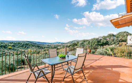 Villanueva del Rey House | Awesome Home In Villanueva Del Rey