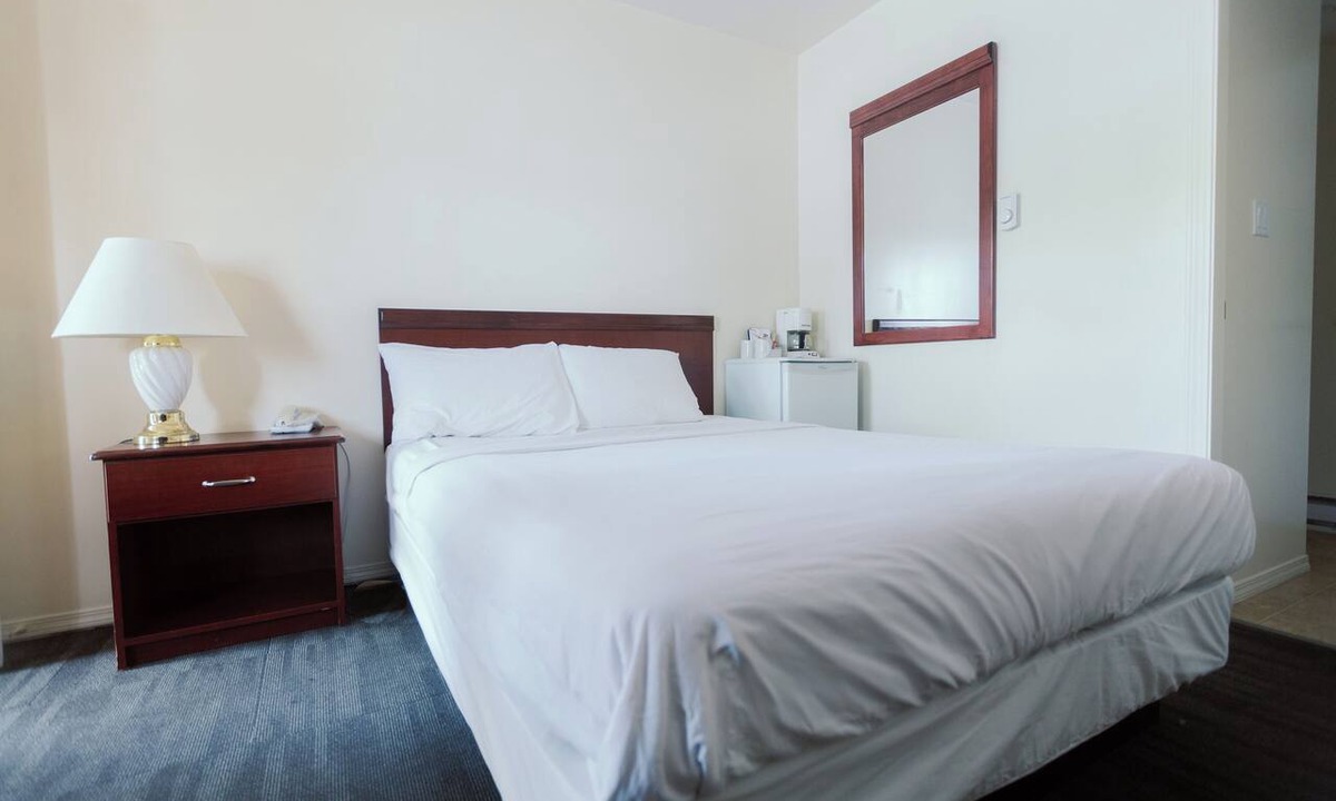 Okanagan-Similkameen Hotel | Beachside Motel