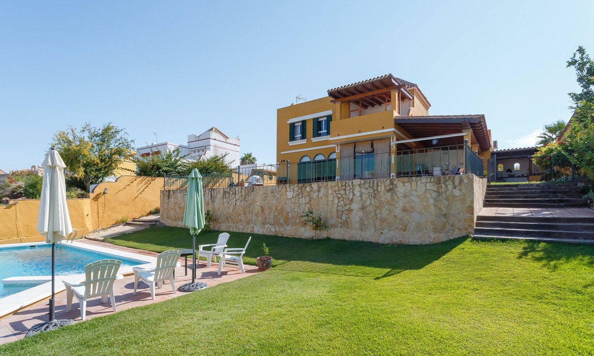 Sanlucar de Barrameda Ski Chalet | Beautiful Villa with views of the Coto de Doñana