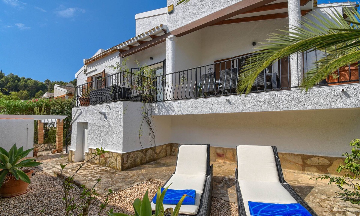 Pedreguer House | Beautiful and comfortable house with communal pool in Denia, Costa Blanca, Spain for 6 persons