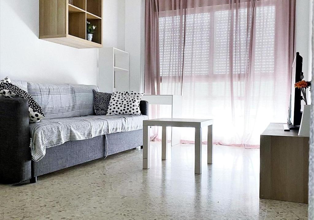 San Fernando Apartment | Beautiful apartment in San Fernando near lake