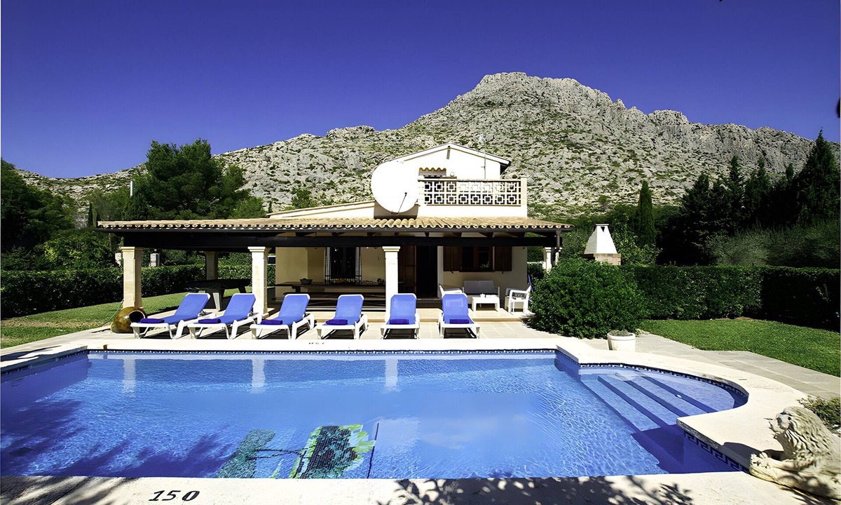 Puerto de Pollensa Villa | Beautiful Country Home Barraca near the Sea with Mountain View