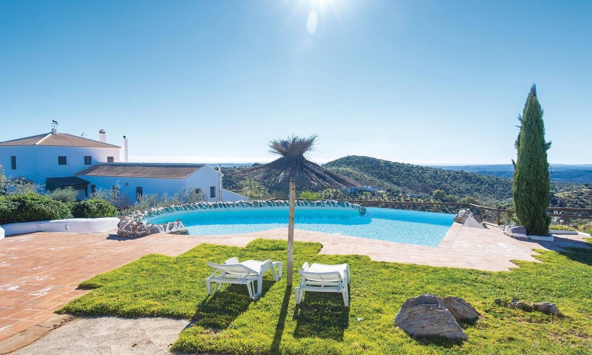 Constantina House | Beautiful, cozy and spacious vacation home in the beautiful Sierra de Constantina near Seville.