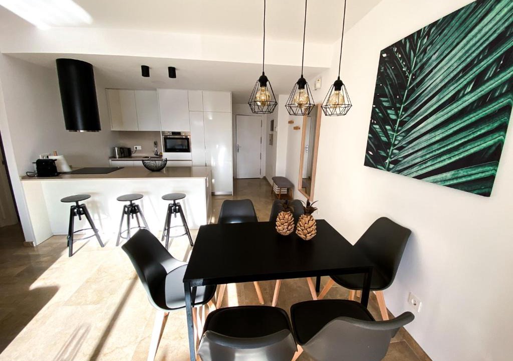 Castillo de Sabinillas Apartment | Beautiful New Apartment with Sea View