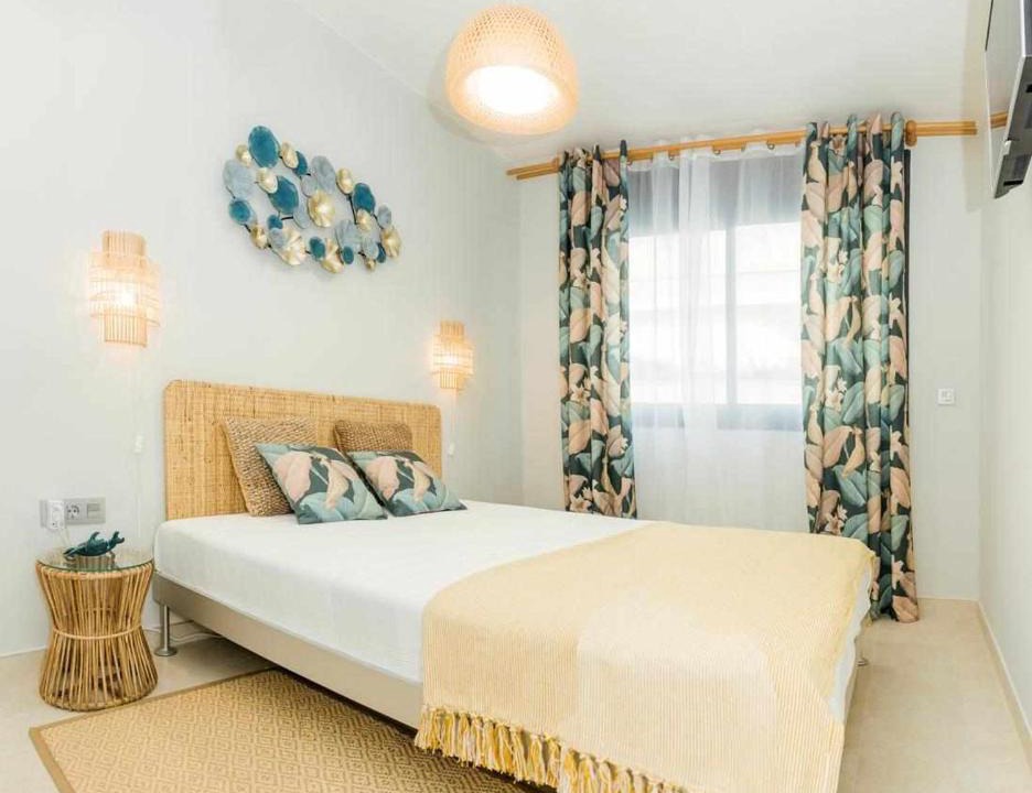 Gran Alacant Apartment | Beige and Classic Sea View Apartment