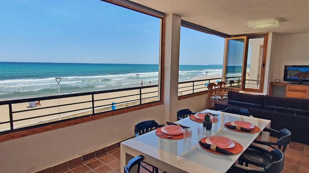 Plaza De La Costera Apartment | BELLREGUARD PASEO - Alquiler solo a Familias