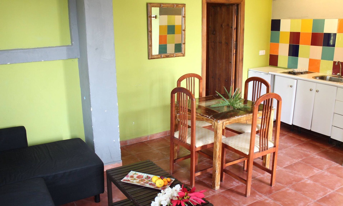 Velilla-Taramay RV Rental | Camping Tropical