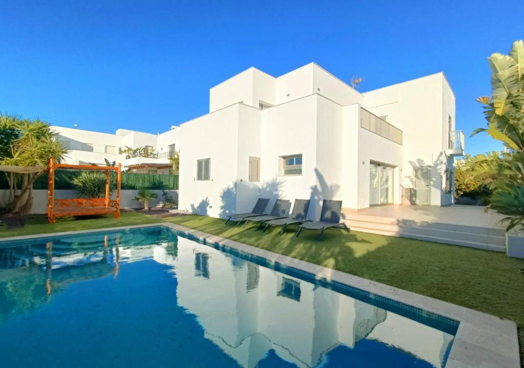 Can Ramon House | Can Torri - Moderna casa con piscina privada