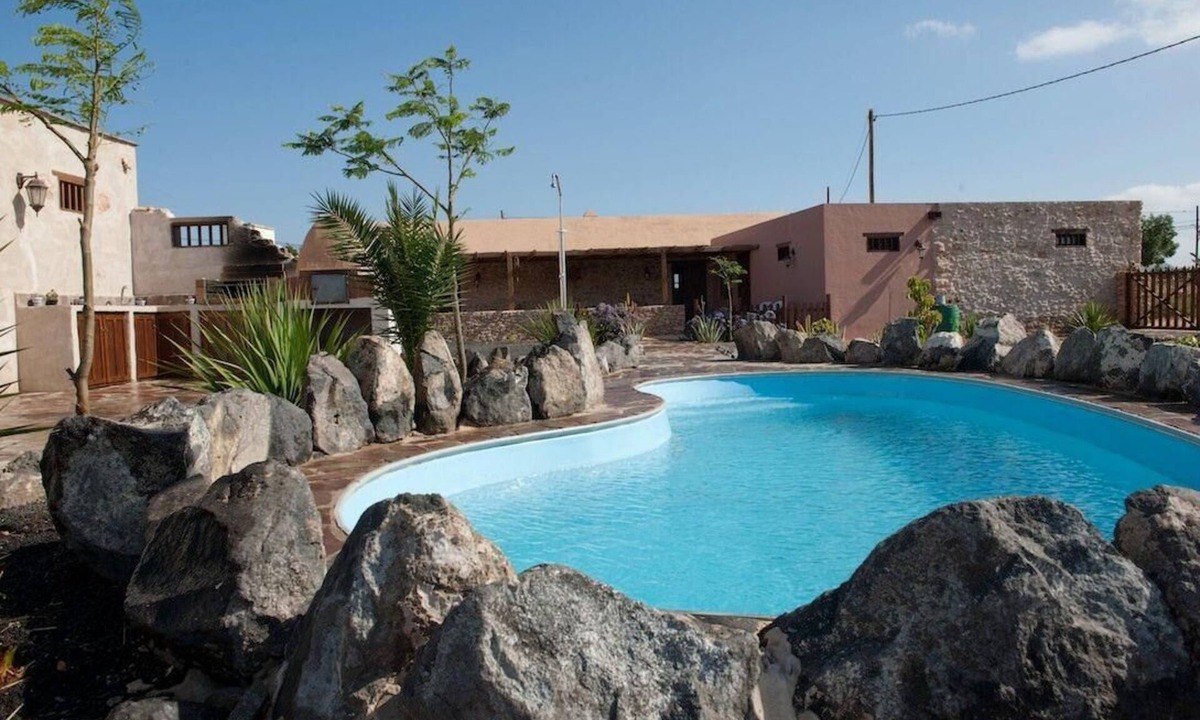 Tuineje House | Canarian house with private pool and garden