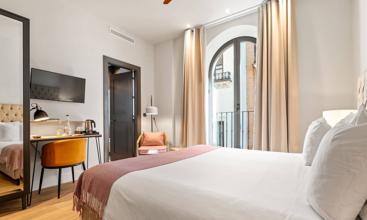 Santa Cruz Hotel | Casa Alhaja by Shiadu