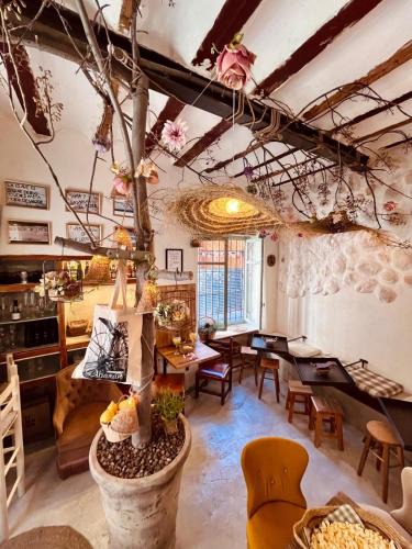 Abarán Hotel | CASA CERCANA LA CASA de LA ALEGRIA