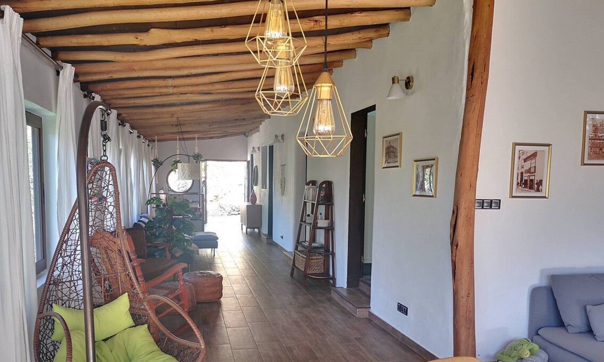 San Bartolome de Tirajana Villa | Casa del Mundo - Rustic style two-bedroom farmhouse
