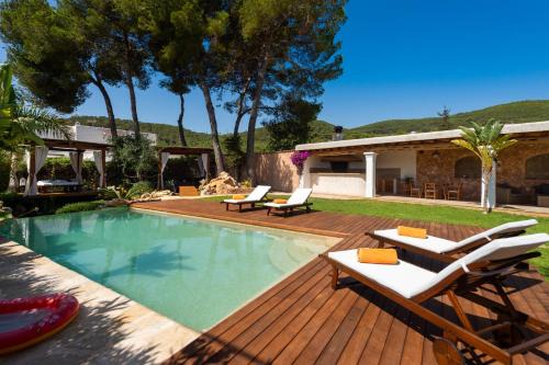 Santa Eulalia del Rio Villa | Casa Es Pins