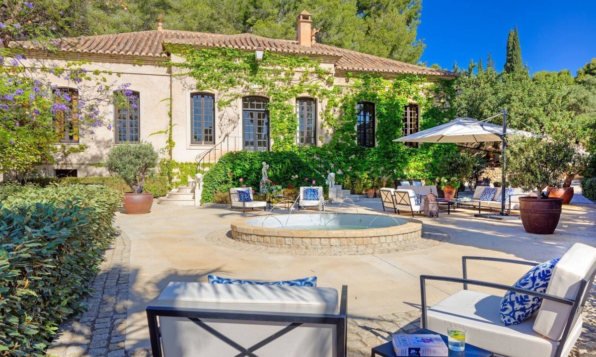Frigiliana Villa | Casa Feliz - Six Bedroom Villa, Sleeps 12
