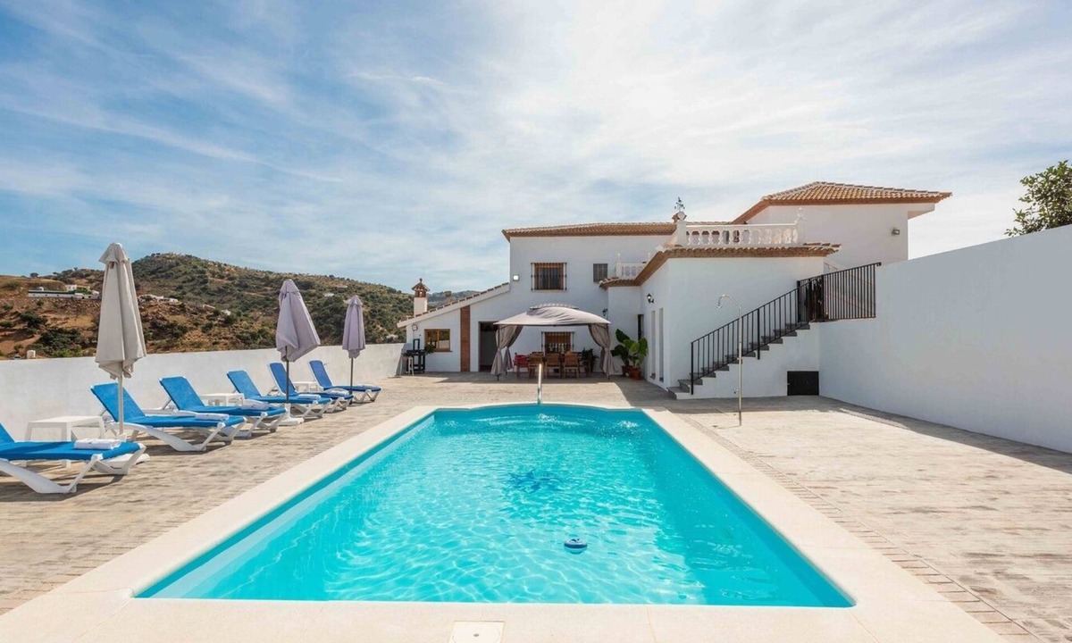 Almogia Villa | Casa Mari de Almogía by Ruralidays