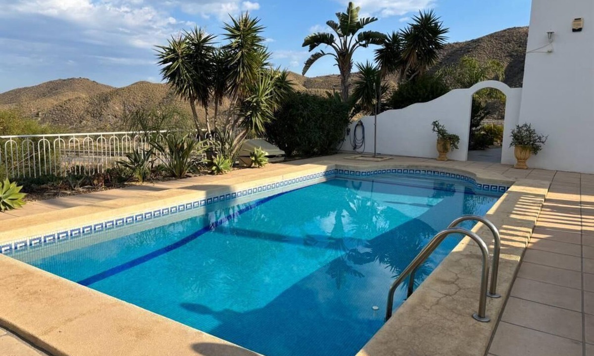 Playa Macenas Villa | Casa Mariposa