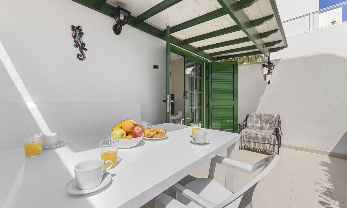 Playa Blanca Ski Chalet | Casa Sansofé – Holiday Home in Lanzarote – Gescav