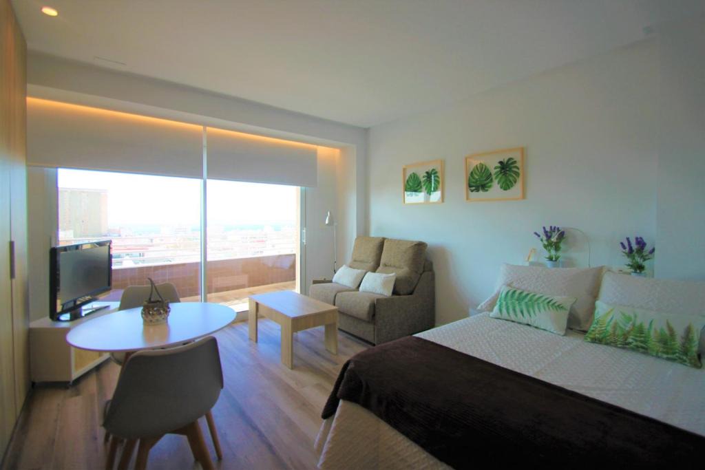 Ensanche Diputacion Apartment | CasaTuris Estudio con vistas que enamoran en Centro de Alicante A119
