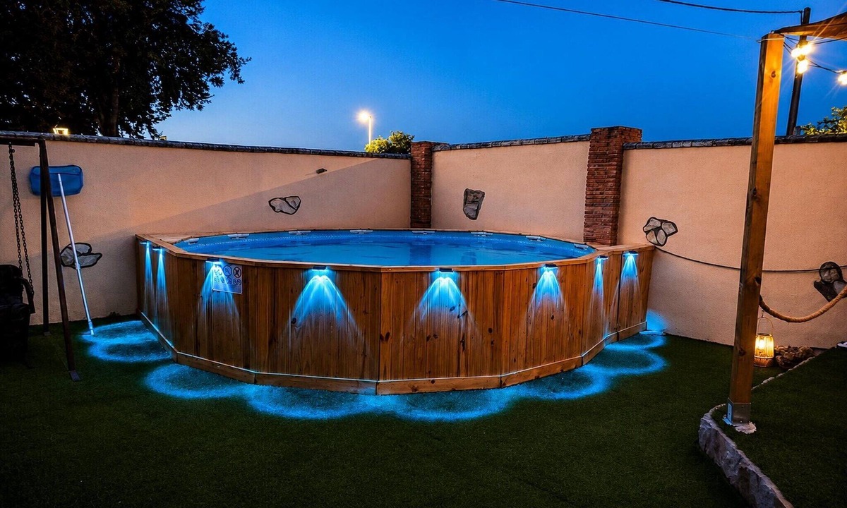 Rivero de Posadas Ski Chalet | Chalet in Rivero de Posadas with Pool