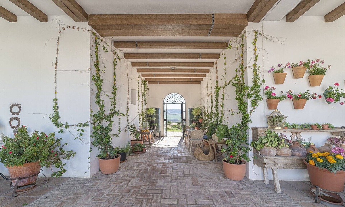 Arcos de la Frontera Cottage | Charming and Spacious Family Villa - Cortijo Sierra y Lago