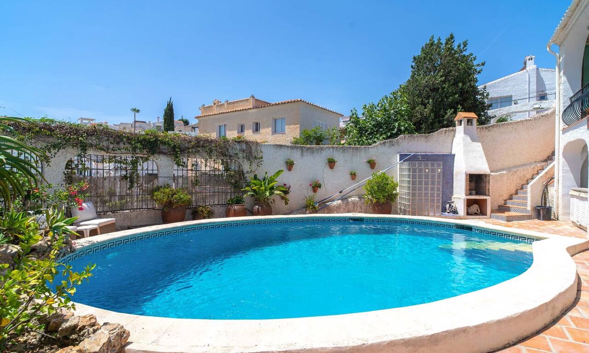 Chimenea Apartment | Chimenea 15 Private Pool and Parking by Casasol