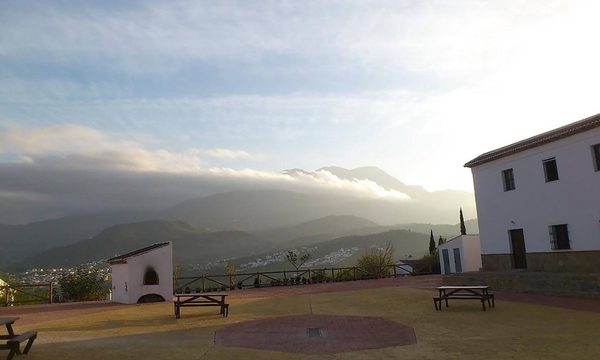 Vinuela House | Cohabit: Hostel and Ecocultural Space