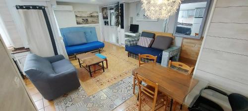 Ensanche Diputacion Apartment | Comfortable Apartment in Alicante, 78 m² with City View