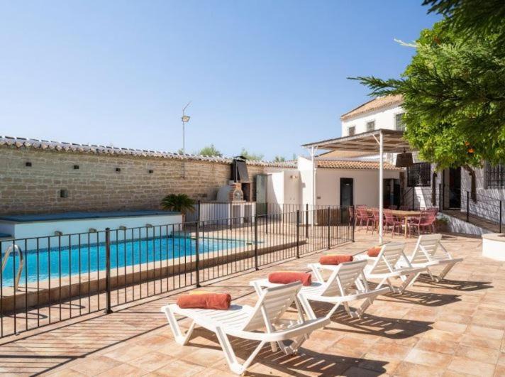 Porcuna House | Complejo Rural en Porcuna-Jaén by Málaga Planners