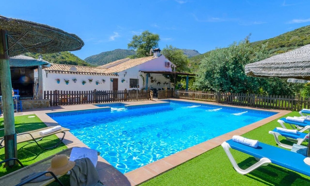 Carcabuey Villa | Cortijo Palitroques Carcabuey by Ruralidays