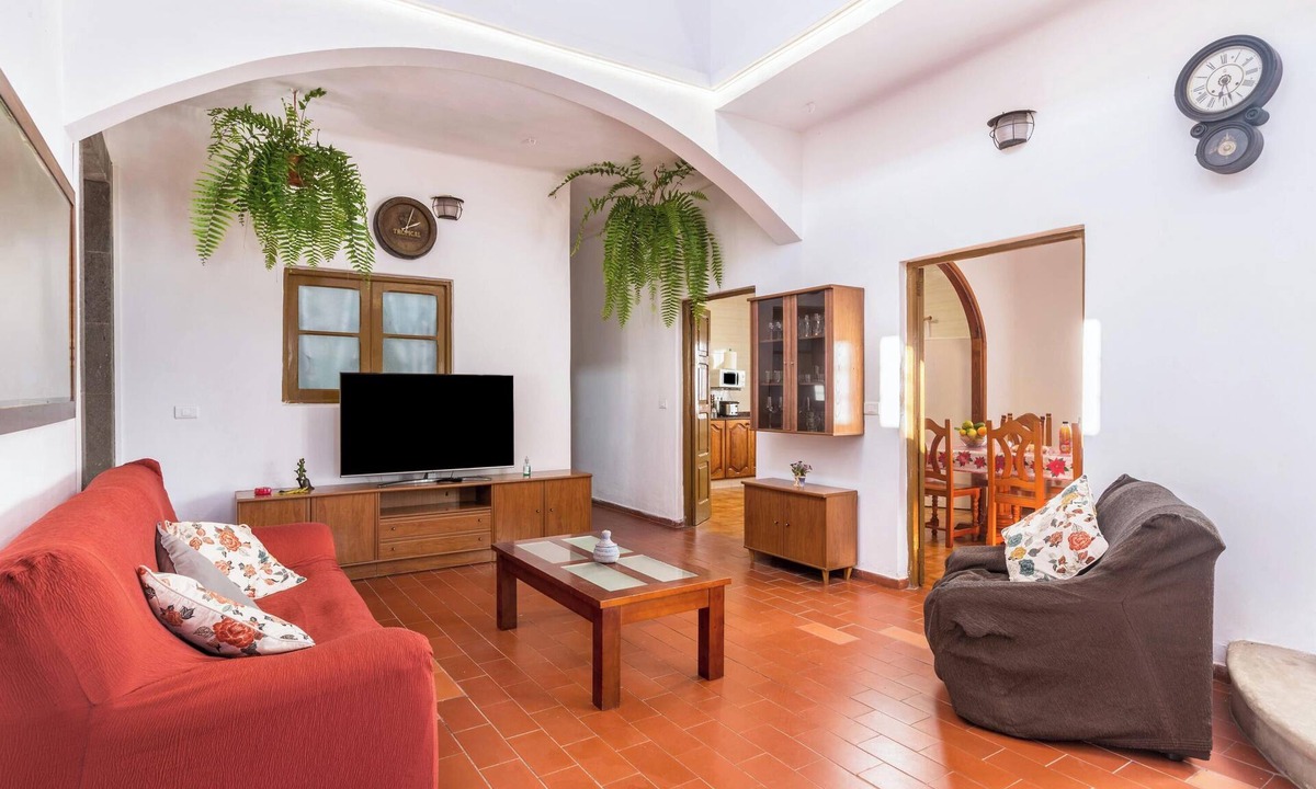 Firgas Villa | Country Home "El Huerto" with Sea View, Mountain View, Roof Terrace & Garden