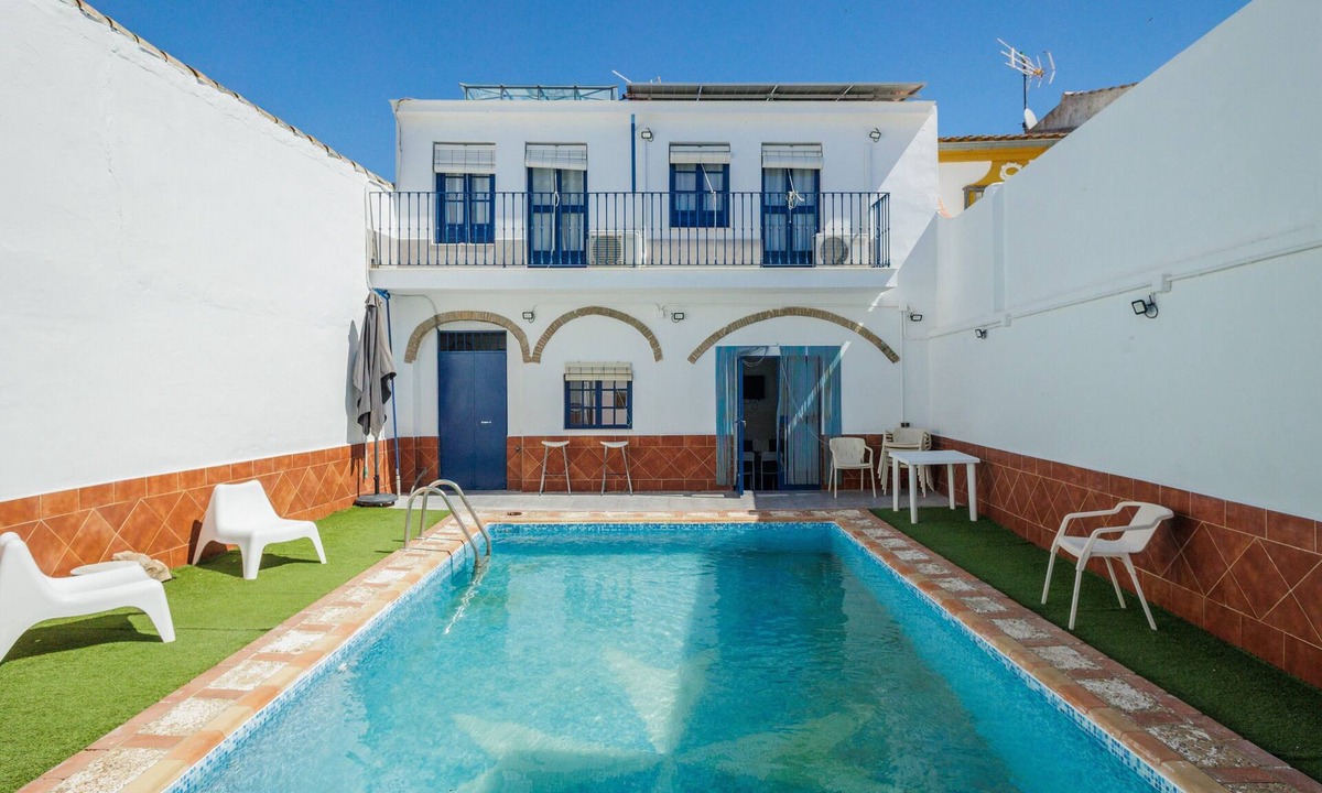 Tocina House | Country House 'El Rincón Del Comendador' with Shared Terrace, Wi-Fi and Air Conditioning